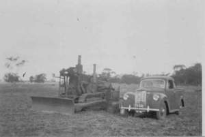 Lanz Crawler Dozer in field